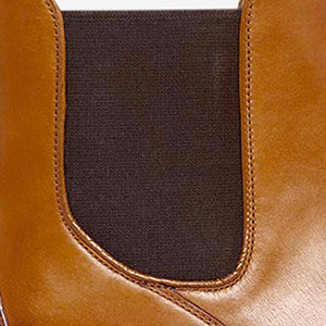 Closeup of Contrast elasticated gusset
