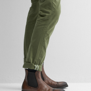 Closeup of Tapered leg