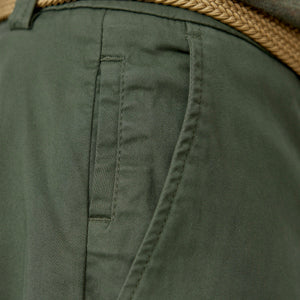 Closeup of 5 pockets