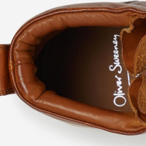 Closeup of Foam padded collar