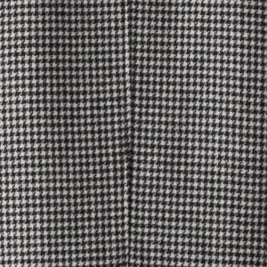 Closeup of 70% wool, 25% Polyamide, 5% cashmere