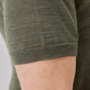 Closeup of Ribbed cuffs & hem