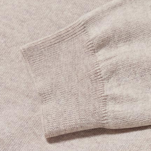 Closeup of Ribbed cuffs & hem
