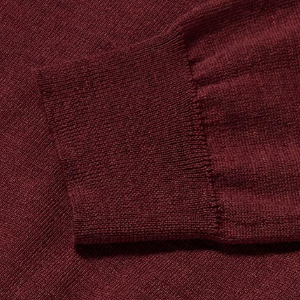 Closeup of Ribbed cuffs & hem