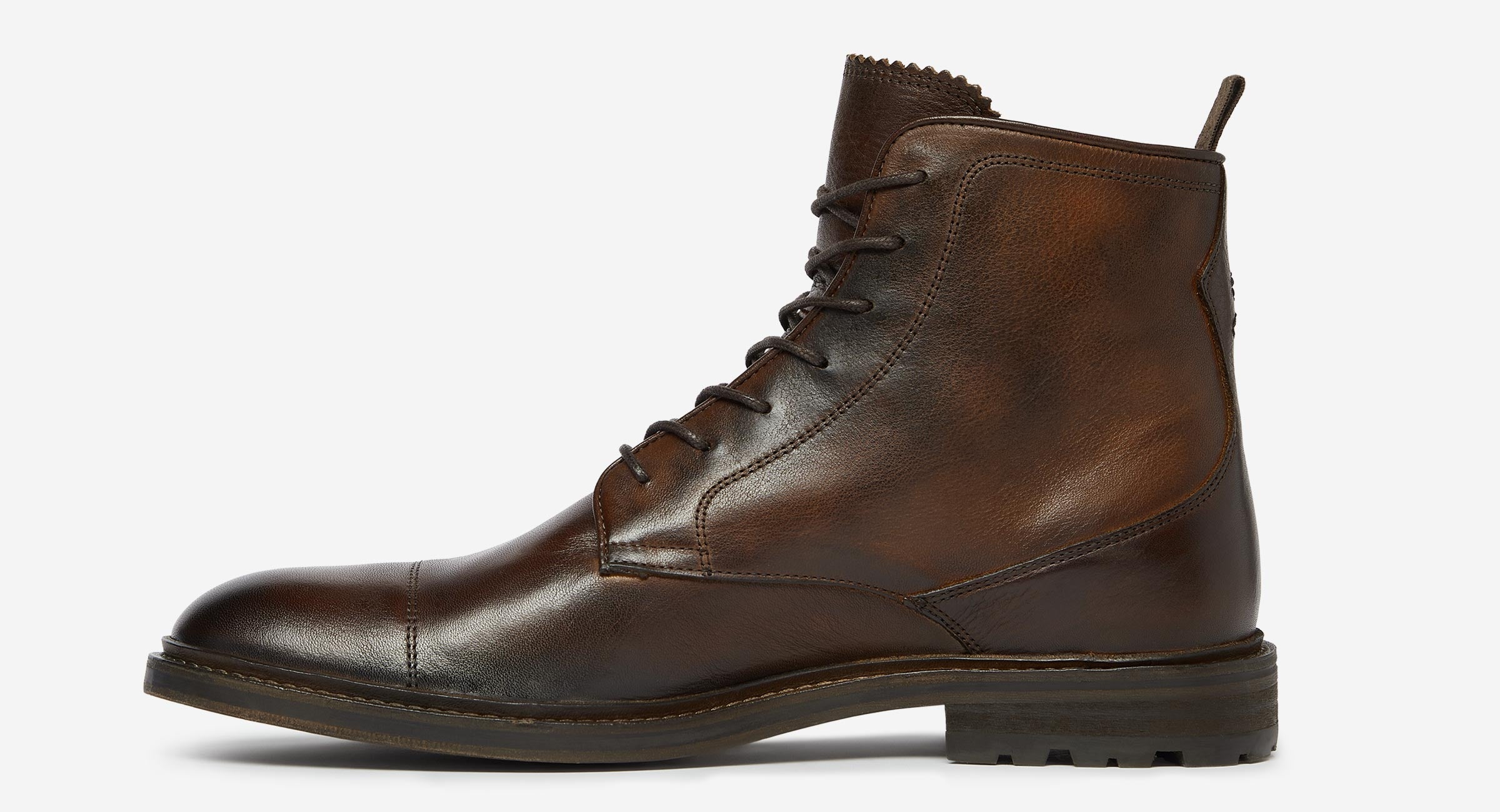 Chaves Dark Brown