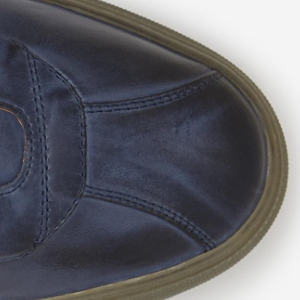 Closeup of Retro 'soccer' toe cap