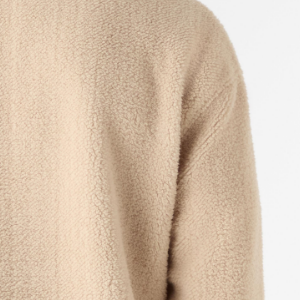 Closeup of Dropped shoulder seams