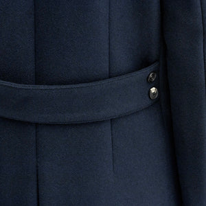 Closeup of Fixed rear belt & vent