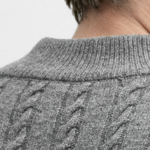 Closeup of Ribbed collar