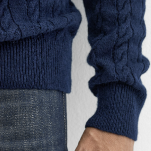 Closeup of Ribbed cuffs & hem