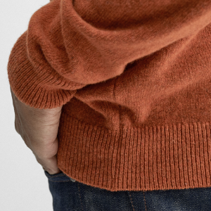 Closeup of Ribbed cuffs & hem