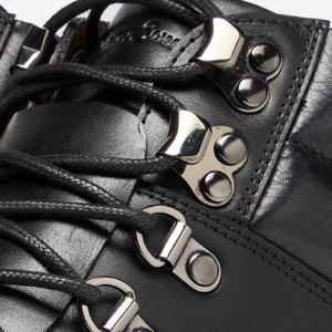 Closeup of Padded collar