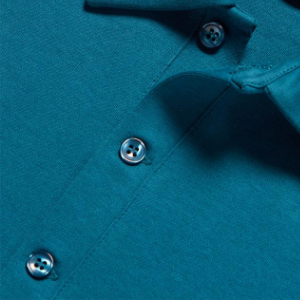 Closeup of 3 button neck