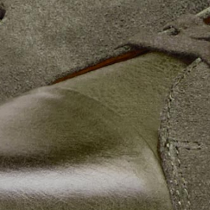 Closeup of Calf suede/calf leather upper