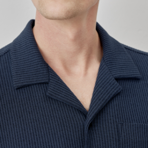 Closeup of Riviera collar