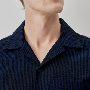 Closeup of Riviera collar