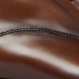 Closeup of Quarter stitch detaill