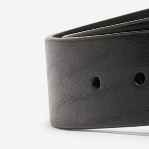 Closeup of Vegetable tanned calf leather