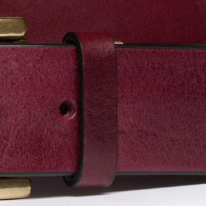 Closeup of One leather keeper