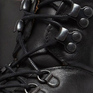Closeup of D-rings & ski hooks