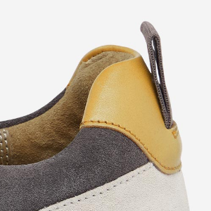 Closeup of Fabric heel pull tab