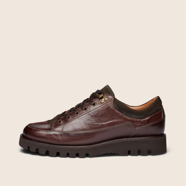 Almonda Brown