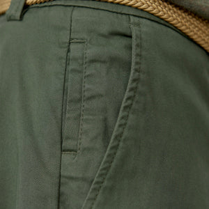Closeup of 5 pockets