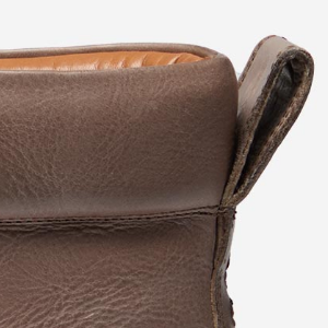 Closeup of Padded collar & heel pull tab
