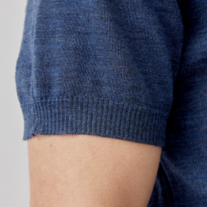 Closeup of Ribbed cuffs & hem