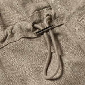 Closeup of Adjustable Elastic Drawstring