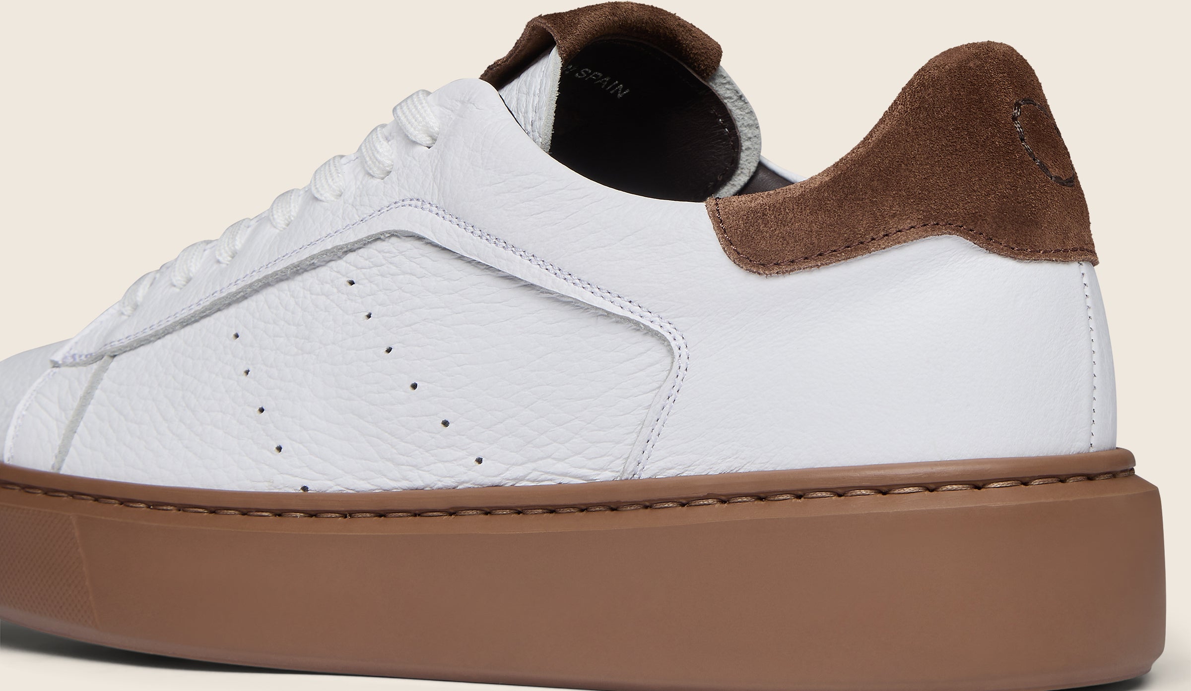 Cornillera White