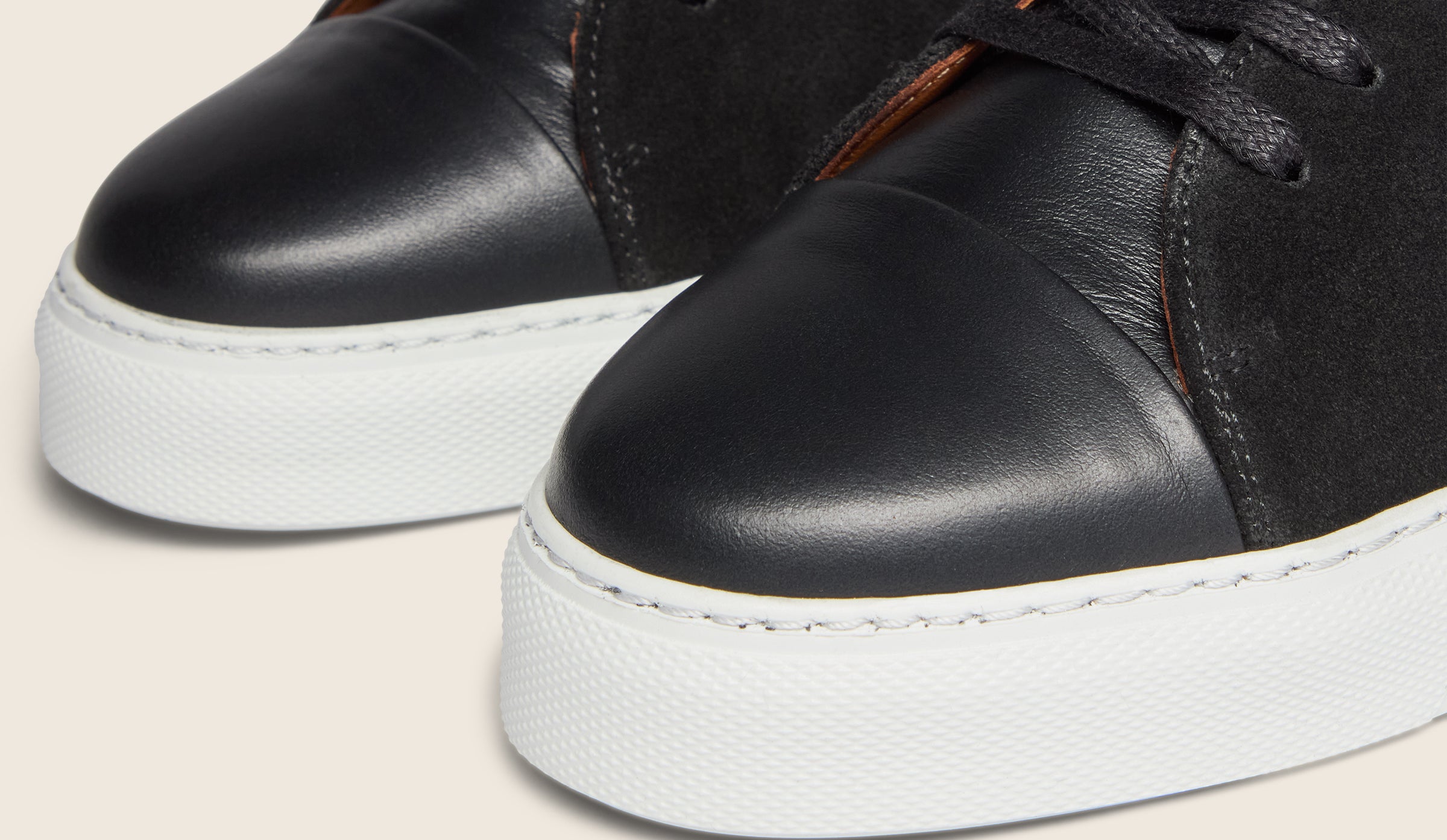Capelo Black
