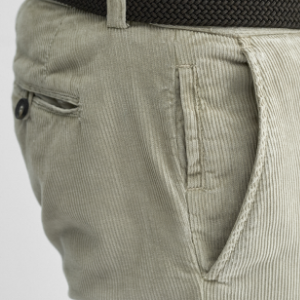 Closeup of 5 pockets