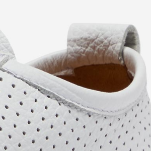 Closeup of Bound top seam