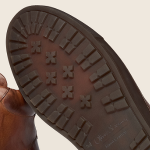 Closeup of Rubber cupsole with commando tread