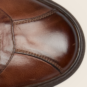Closeup of Retro 'soccer' toe cap