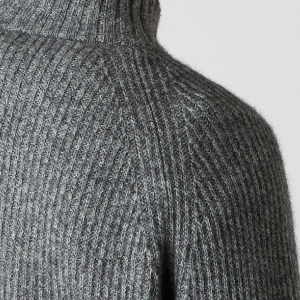 Closeup of Raglan sleeve
