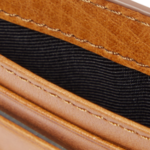 Closeup of Twill lined note slot