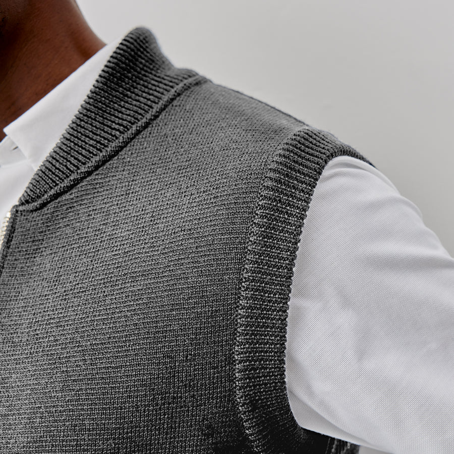 The Grayson English Rib Gillet in Black