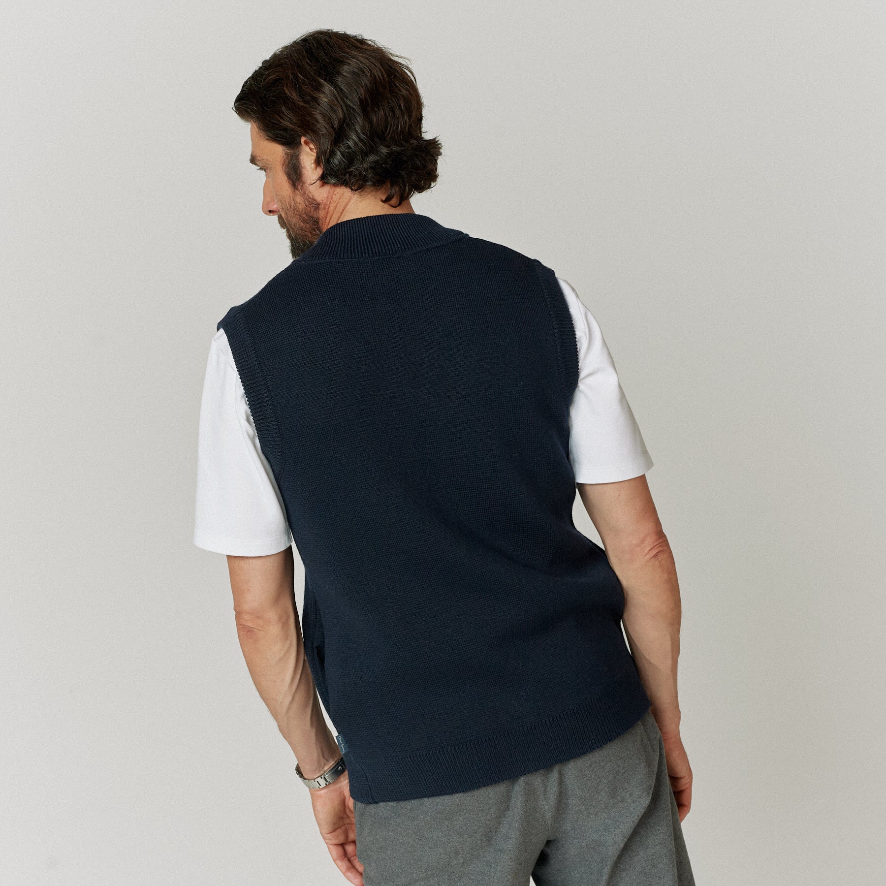 Haverhill Navy Knitted Gilet | Men's Gilets | Oliver Sweeney