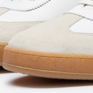 Closeup of Suede trim