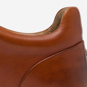 Closeup of Foam padded collar