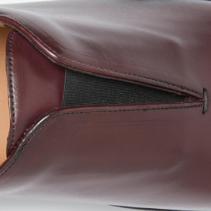 Closeup of Concealed elasticated gusset