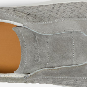 Closeup of Concealed elasticated gusset