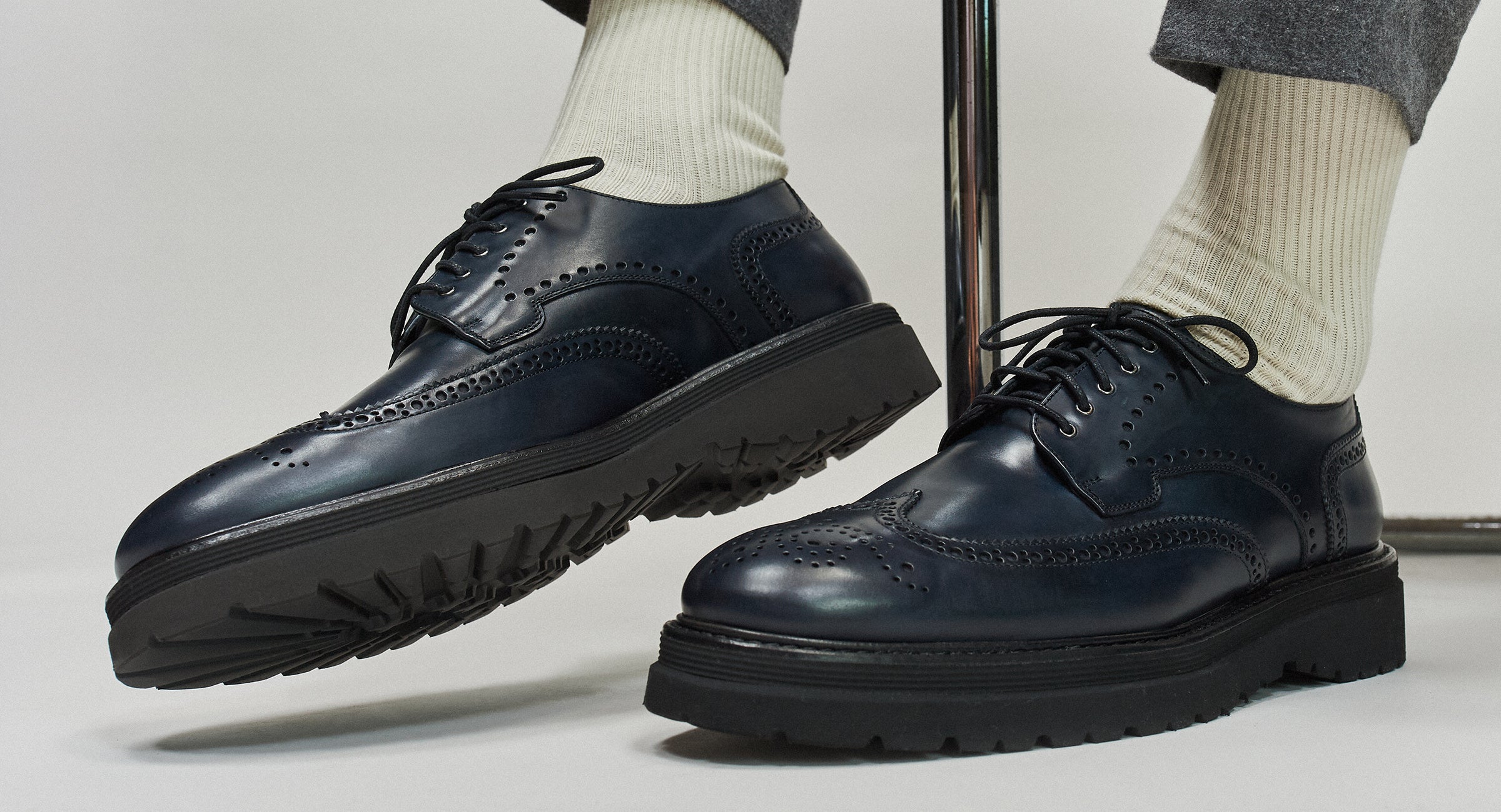 Italy Hand Cafted Classic Navy Leather Brogues Sz 12M Men main image 3