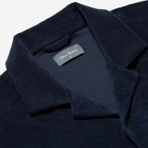 Closeup of Riviera collar