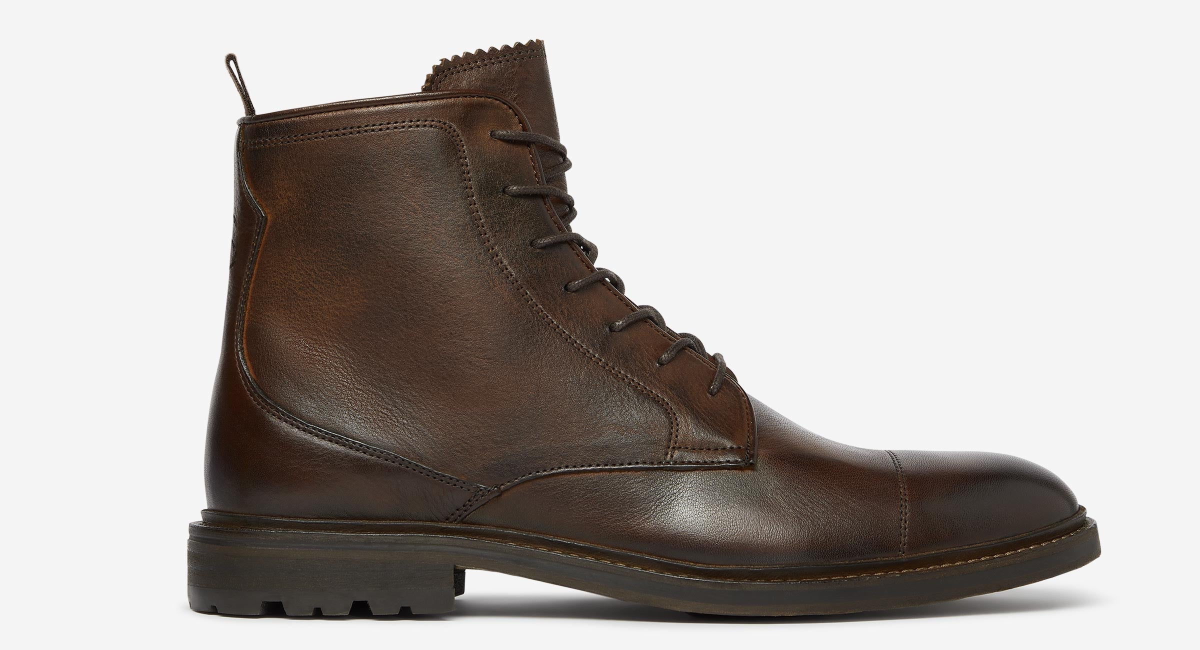 Chaves Dark Brown
