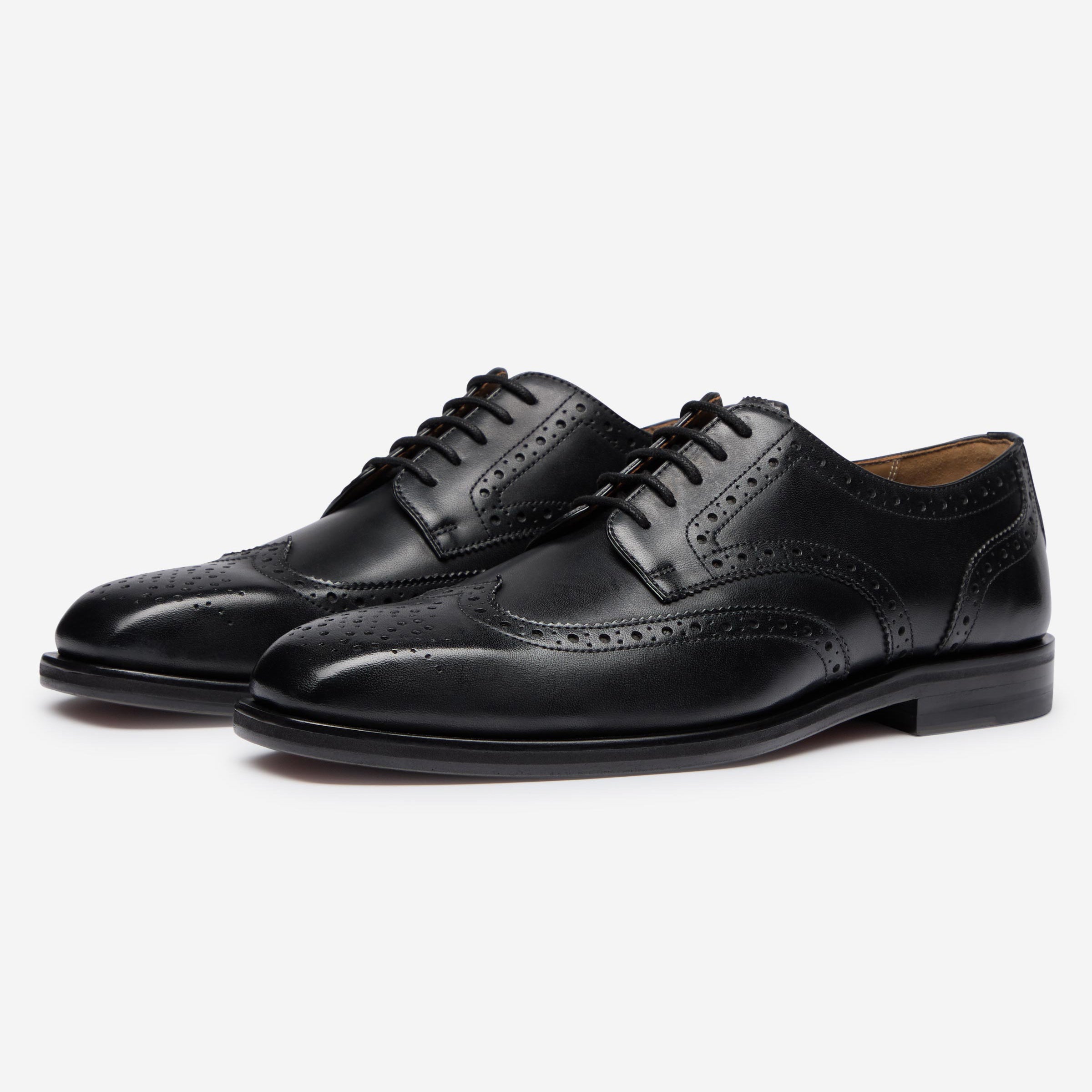 Chedworth Black