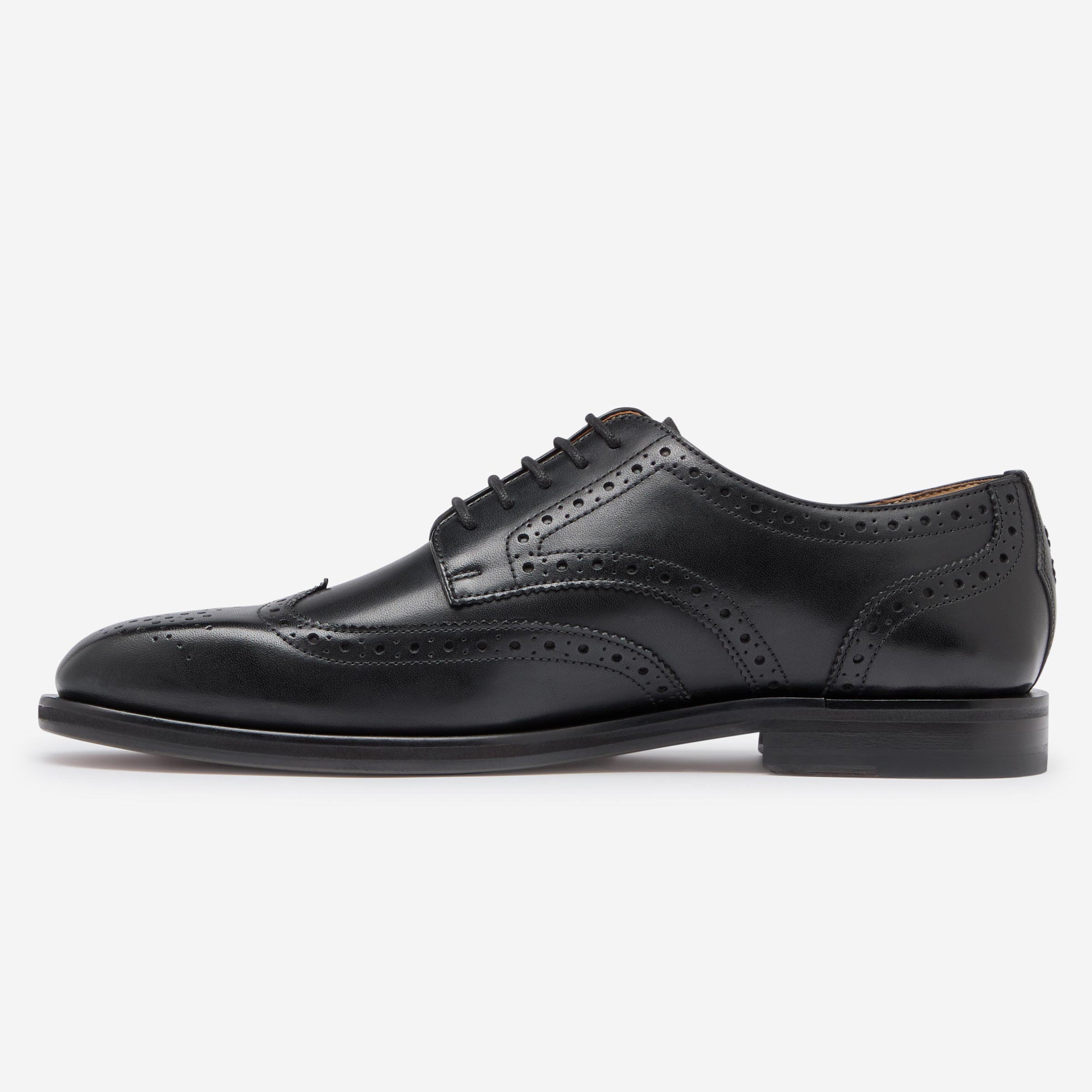 Chedworth Black
