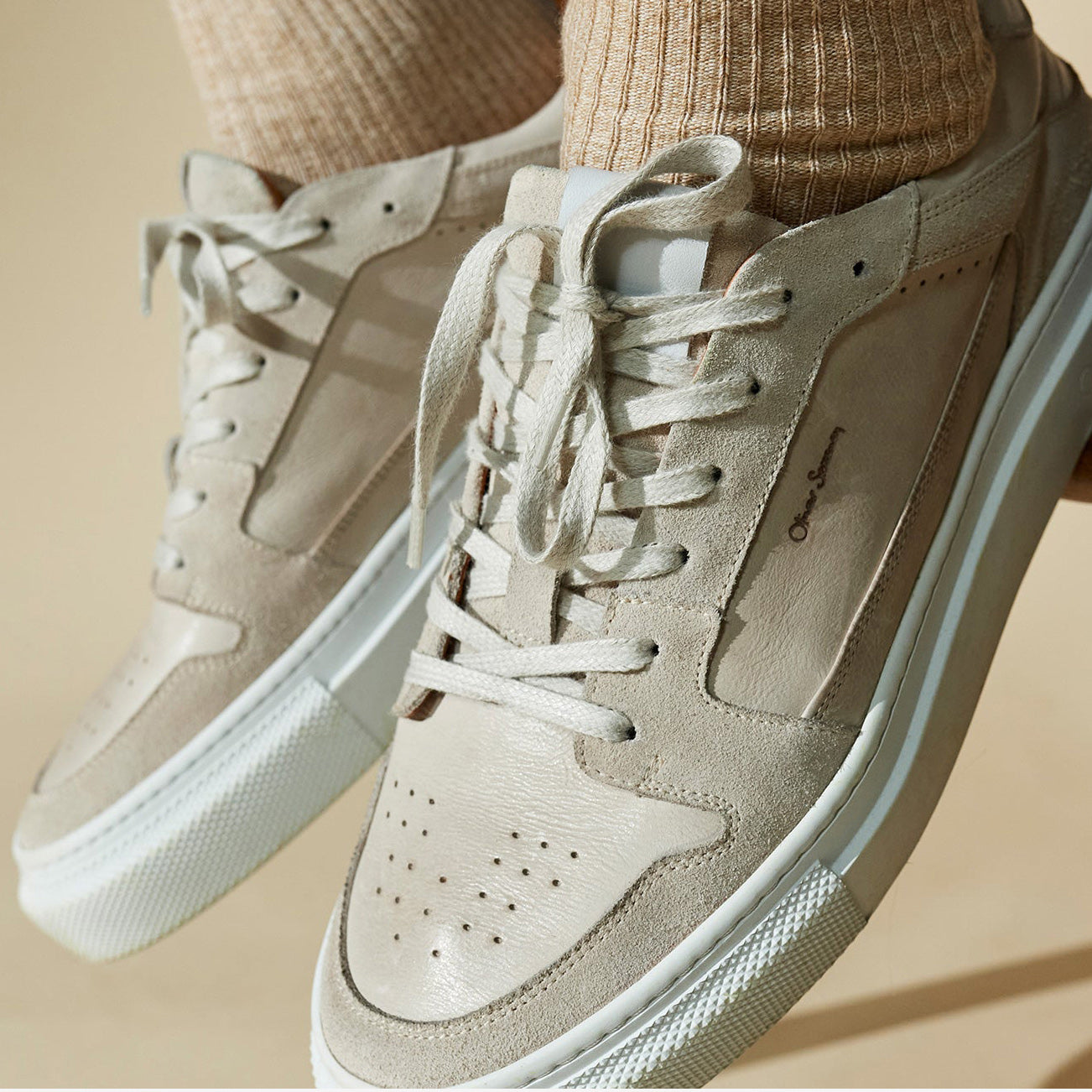 Serta Off White
